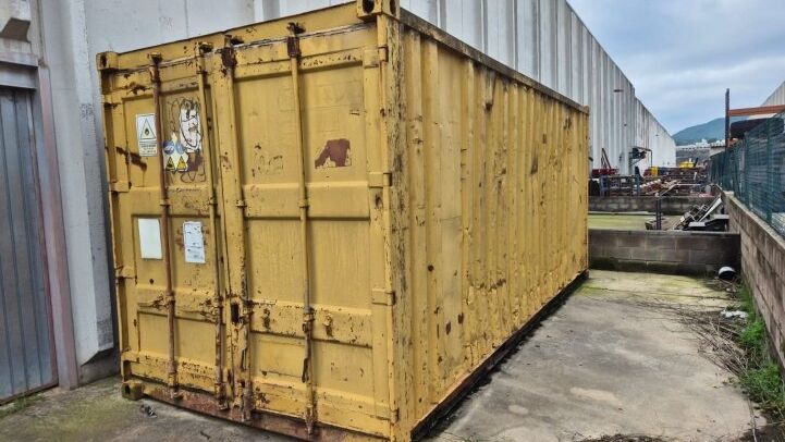 - SHIPPING CONTAINER